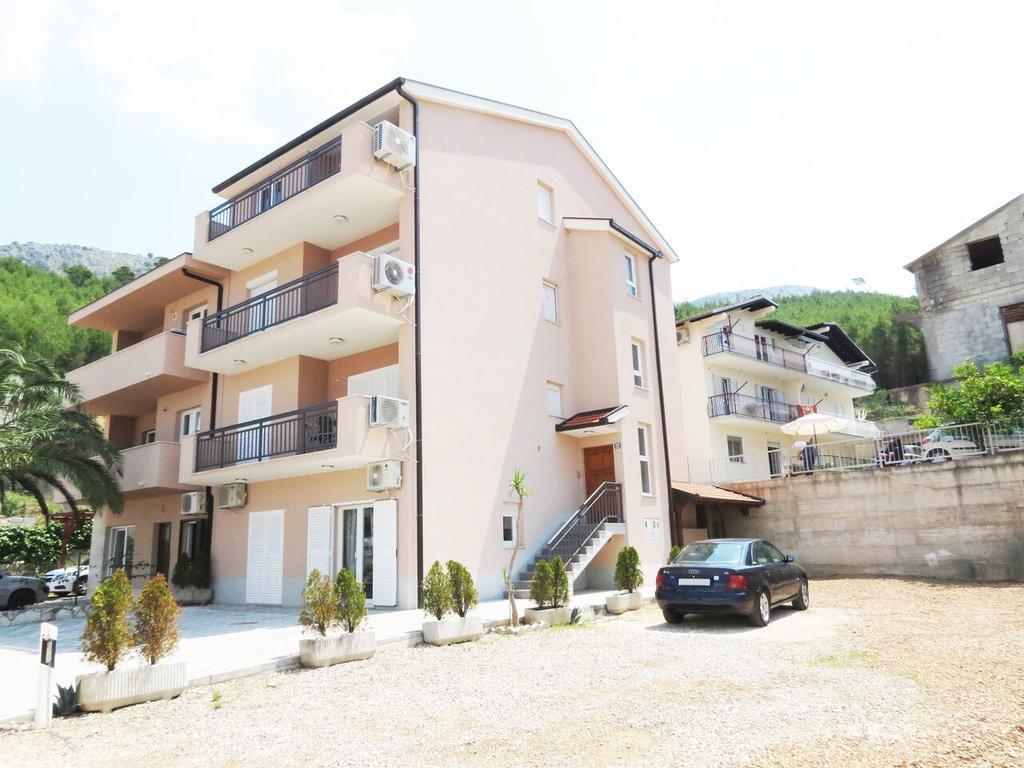 Apartments Ljubicic Podstrana Extérieur photo
