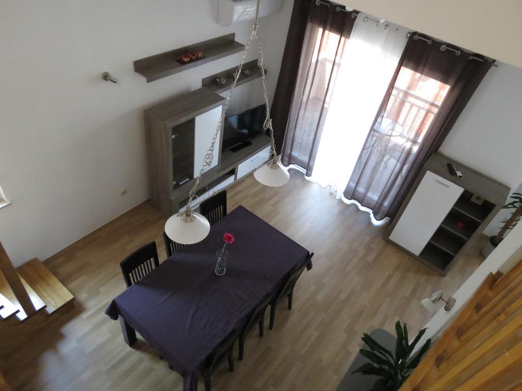 Apartments Ljubicic Podstrana Chambre photo