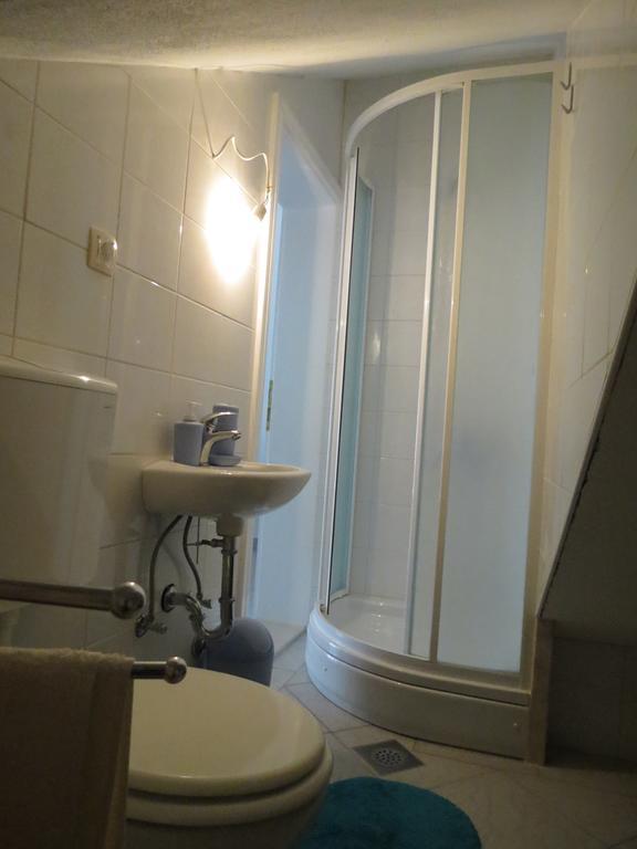 Apartments Ljubicic Podstrana Chambre photo